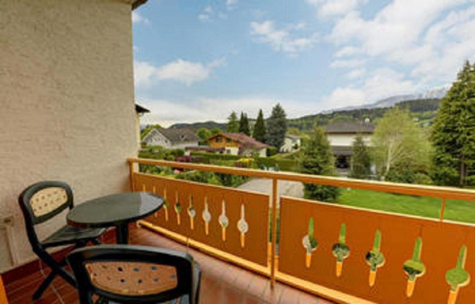 Fruehstueckspension Haus Golker Seeboden Exteriér fotografie